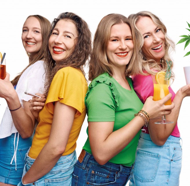 Lassen Sie sich von den vier Pfefferm&uuml;llerinnen an die Hand nehmen und von allen Blindg&auml;ngern des Alltags befreien. // &copy; Hagen Wolf