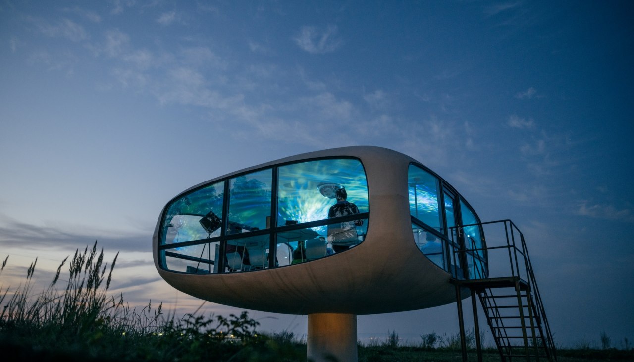 Müther-Turms, der ehemaligen Rettungsturm in den Dünen am Strandabgang auf Rügen., © Binzer Bucht Tourismus Müther-Turms, der ehemaligen Rettungsturm in den Dünen am Strandabgang auf Rügen., © Binzer Bucht Tourismus