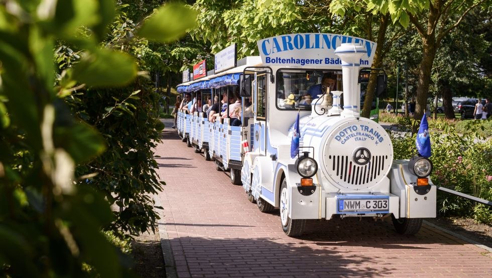 De Carolinchen kabelbaan is een populaire vakantieattractie in Boltenhagen. // © Patrick Lux De Carolinchen kabelbaan is een populaire vakantieattractie in Boltenhagen. // © Patrick Lux