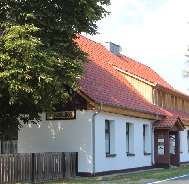 Au&szlig;enansicht Vierburg B&uuml;tzow // &copy; Antje Schr&ouml;der