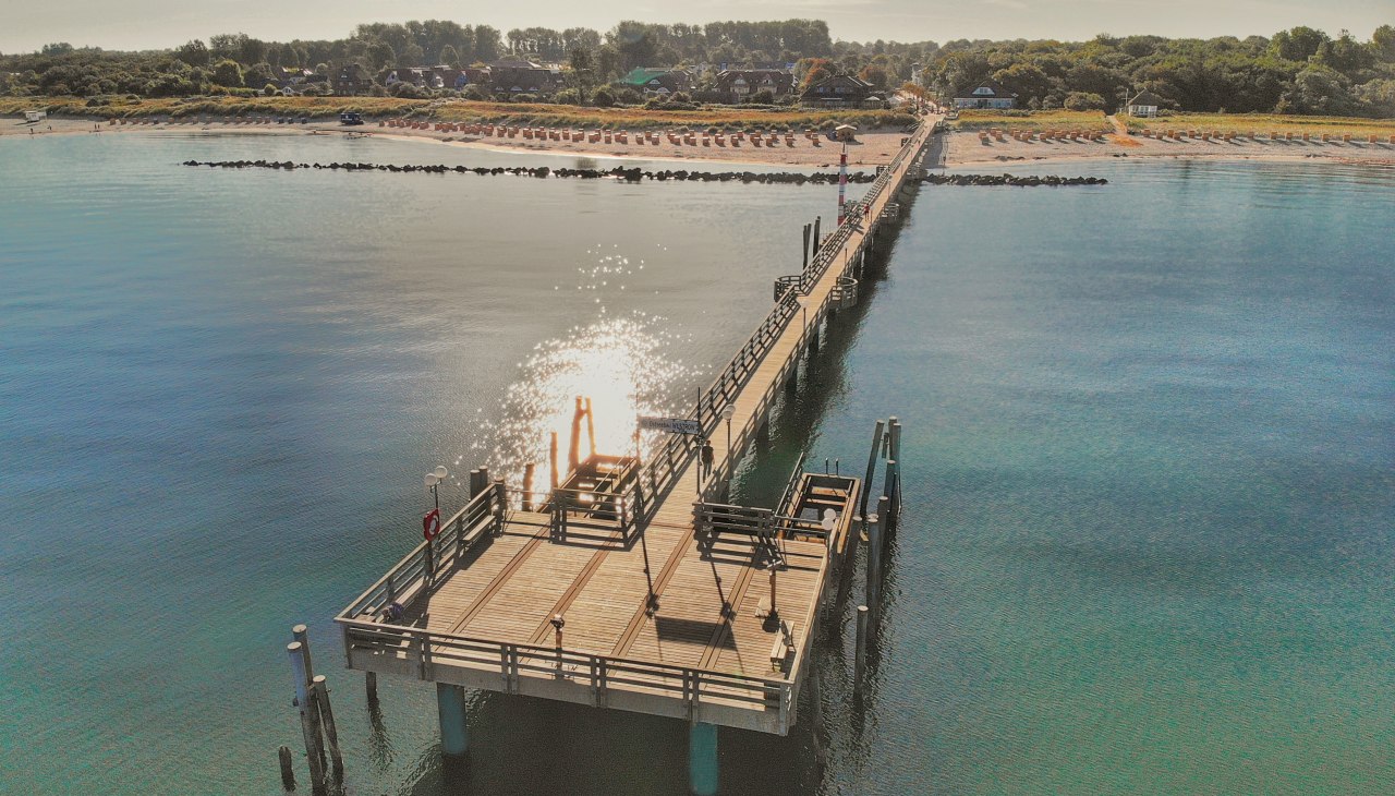 Wustrow pier, &copy; KVW Wustrow / Nordisch Media Design