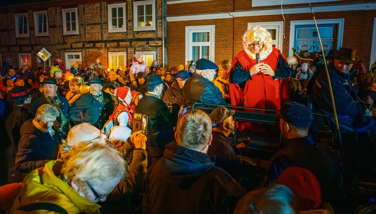 Ankunft des Martensmannes in Rehna, &copy; Heiko Preller
