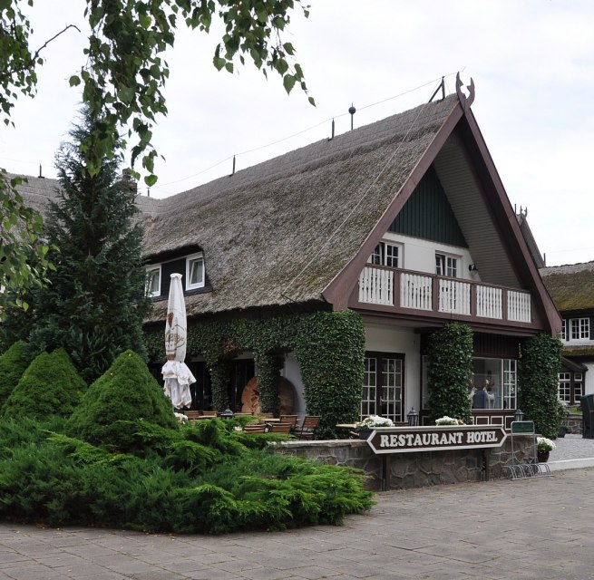Ruhige Waldlage und doch nah am Wasser - das Forsthaus Damerow // &copy; MV-T