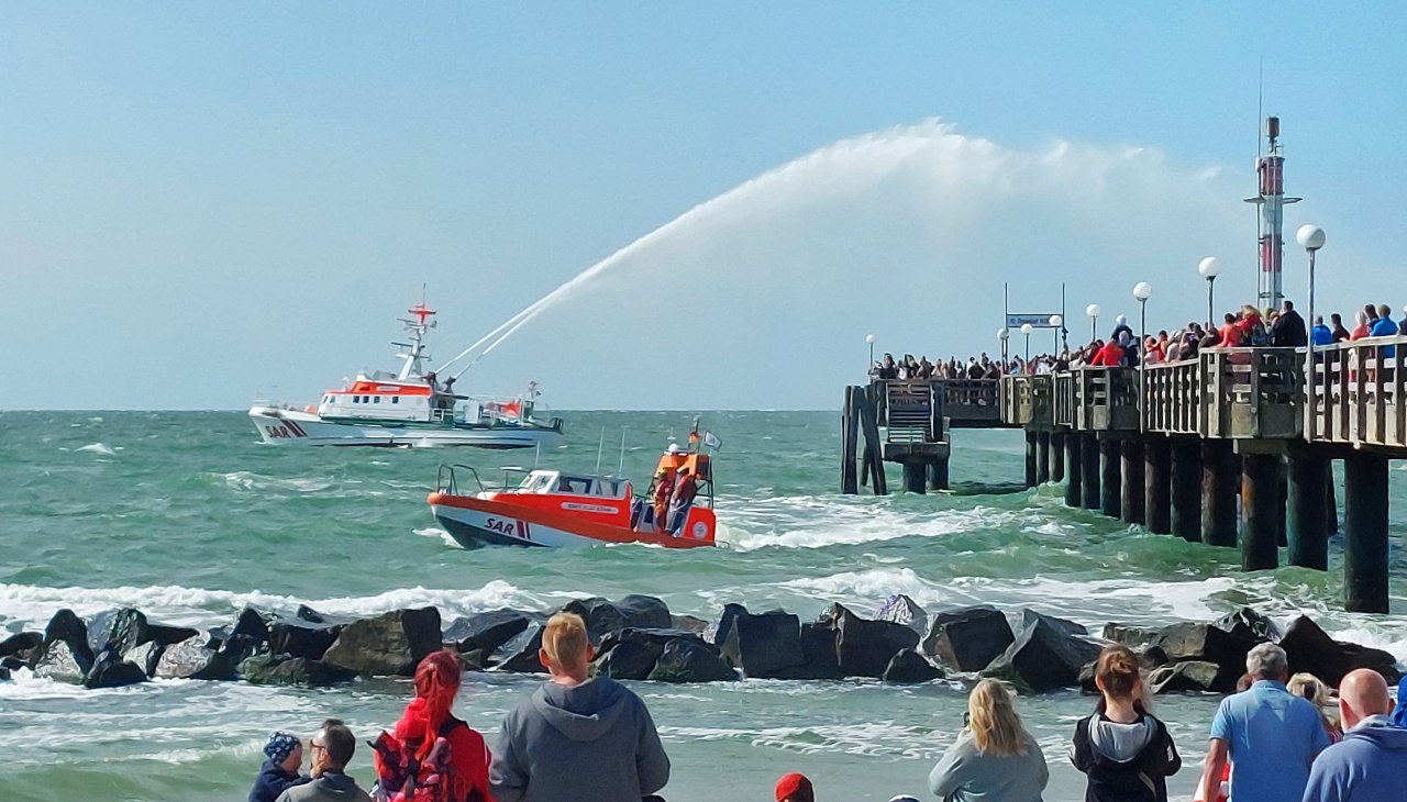 PM OW 25 -34___31.08.__Wustrower Seebrueckenfest_Foto©Kevin Schiemann, © Kevin Schiemann / KVW Wustrow PM OW 25 -34___31.08.__Wustrower Seebrueckenfest_Foto©Kevin Schiemann, © Kevin Schiemann / KVW Wustrow