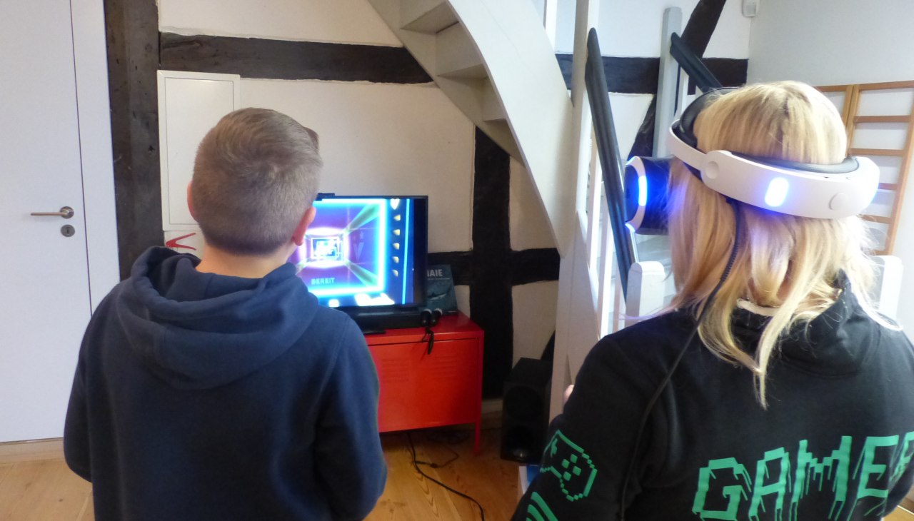 Gaming in der Stadtbibliothek Ribnitz-Damgarten_c_Stadt Ribnitz-Damgarten, © Stadtmarketing Ribnitz-Damgarten Gaming in der Stadtbibliothek Ribnitz-Damgarten_c_Stadt Ribnitz-Damgarten, © Stadtmarketing Ribnitz-Damgarten