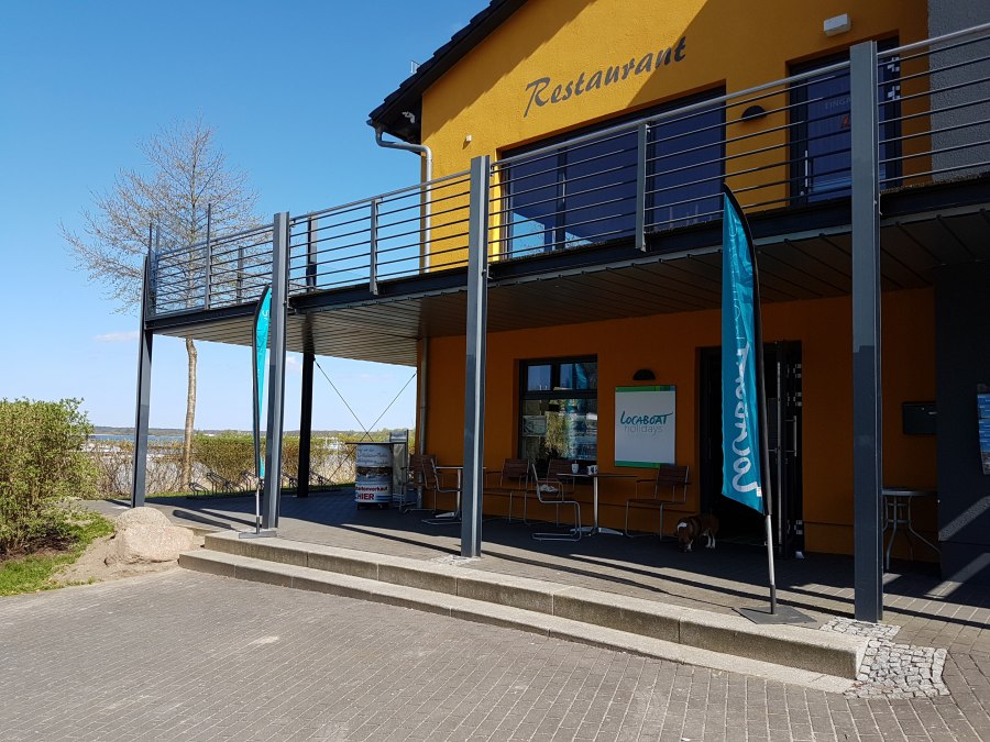 Hafenb&uuml;ro Locaboat in Unterg&ouml;hren, &copy; Locaboat Plaisance GmbH