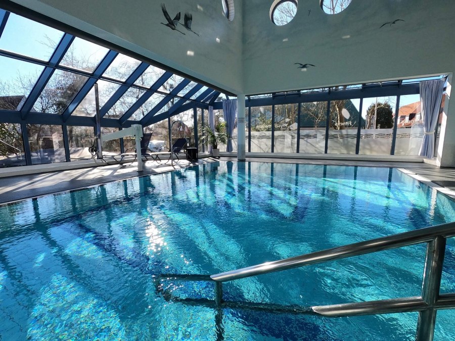 Meerwasser-Schwimmbecken, &copy; Kurmittelcentrum Zingst