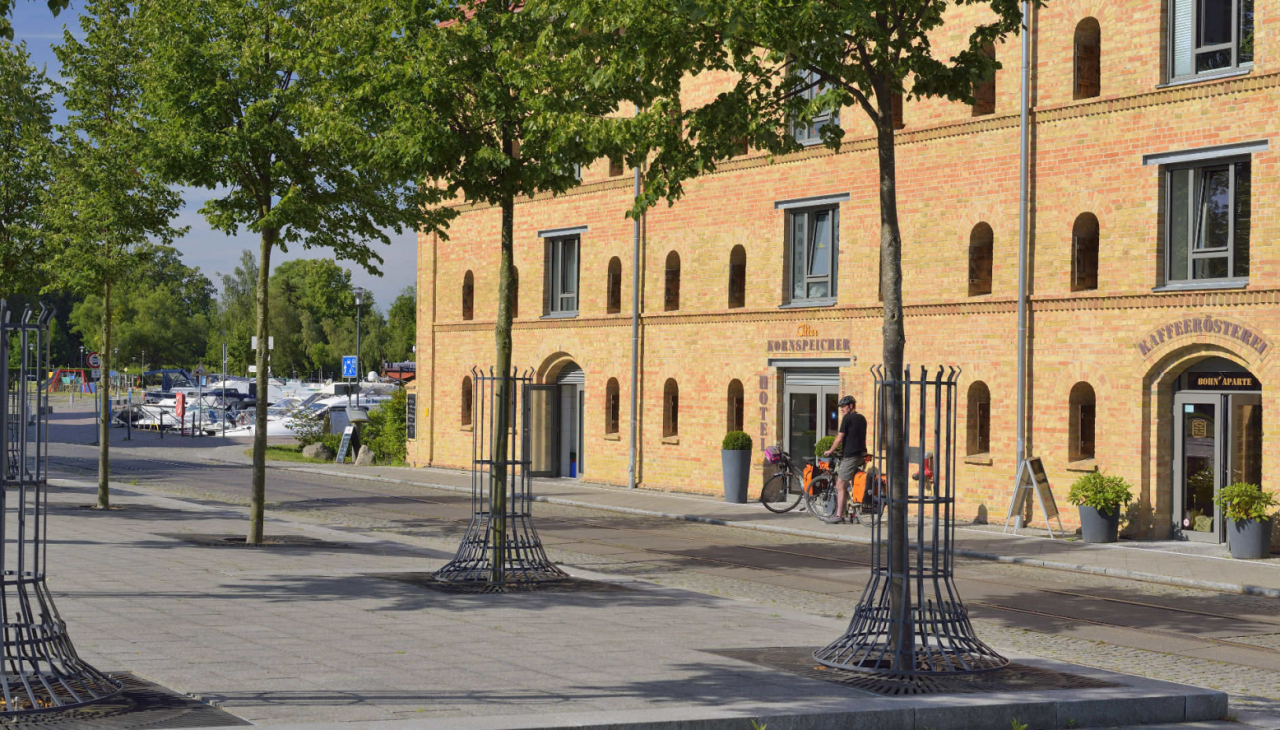 Restaurant Wildwasser, © Stadt Neustrelitz/ Roman Vitt Restaurant Wildwasser, © Stadt Neustrelitz/ Roman Vitt