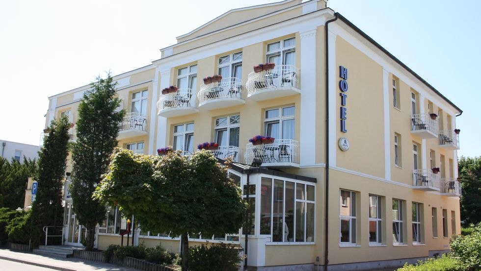 Au&szlig;enansicht des Hotel Poseidon, &copy; Hotel Poseidon
