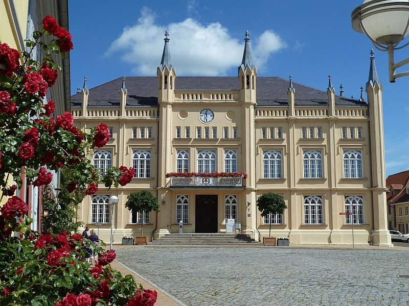 Stadhuis B&uuml;tzow, Dienst voor burgerzaken en toerisme // &copy; Touristinformation B&uuml;tzow