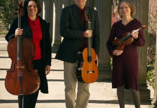 Friederike Templin – Violine, Emilia Garcés – Violoncello und Michael Kornmacher – Gitarre // © Musiker Friederike Templin – Violine, Emilia Garcés – Violoncello und Michael Kornmacher – Gitarre // © Musiker