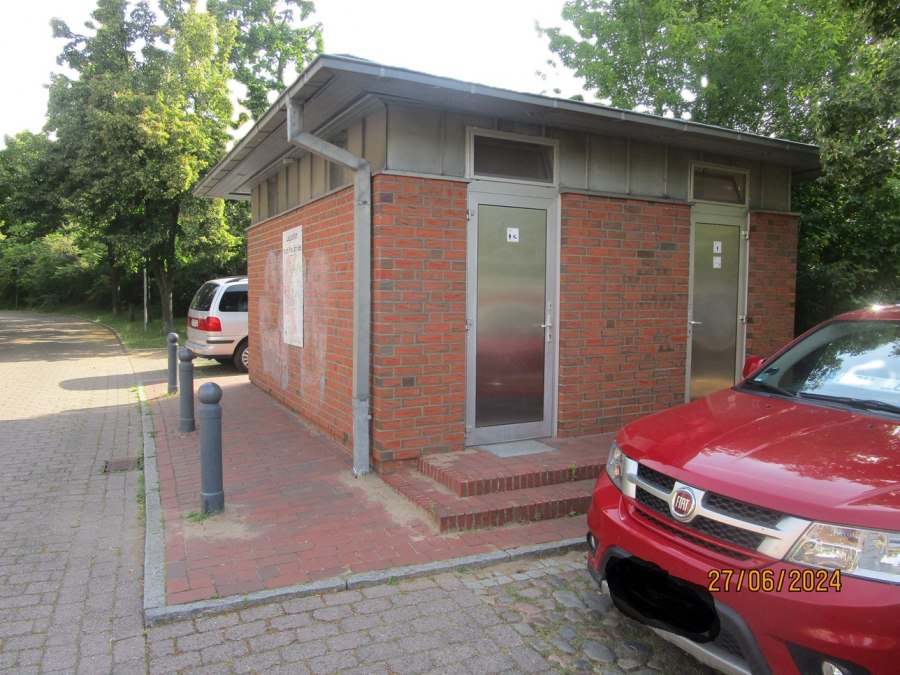 Öffentliche Toilette An der Metow, © Jonas Kuverwaltung Öffentliche Toilette An der Metow, © Jonas Kuverwaltung