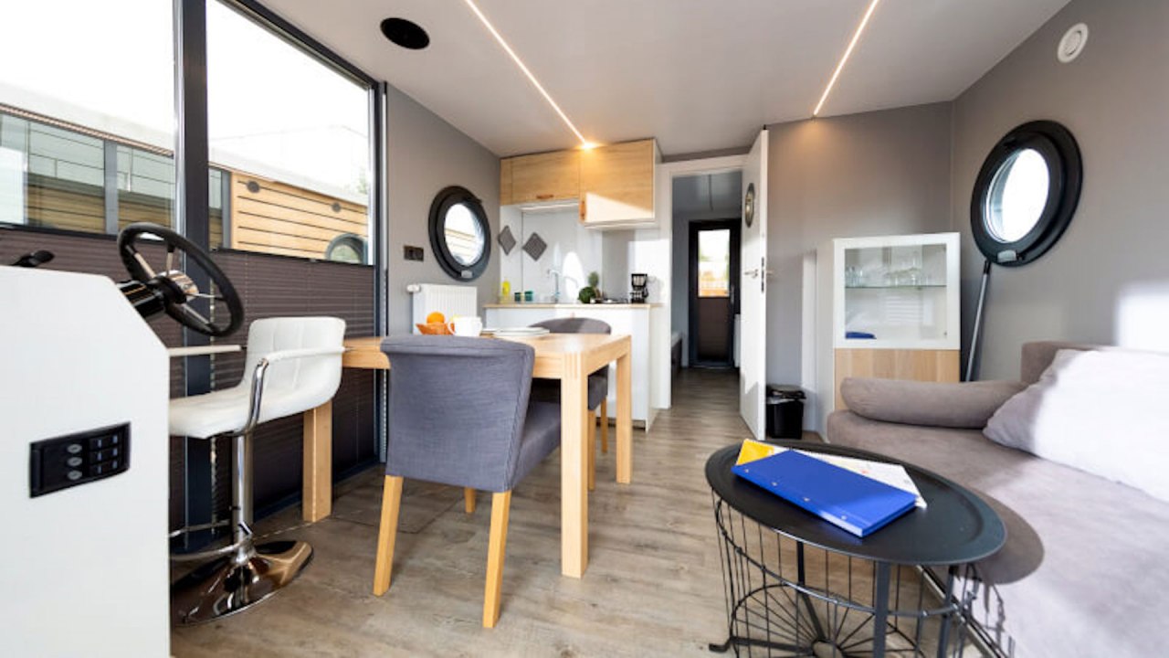 Interieur woonboot // &copy; C.Kaufmann