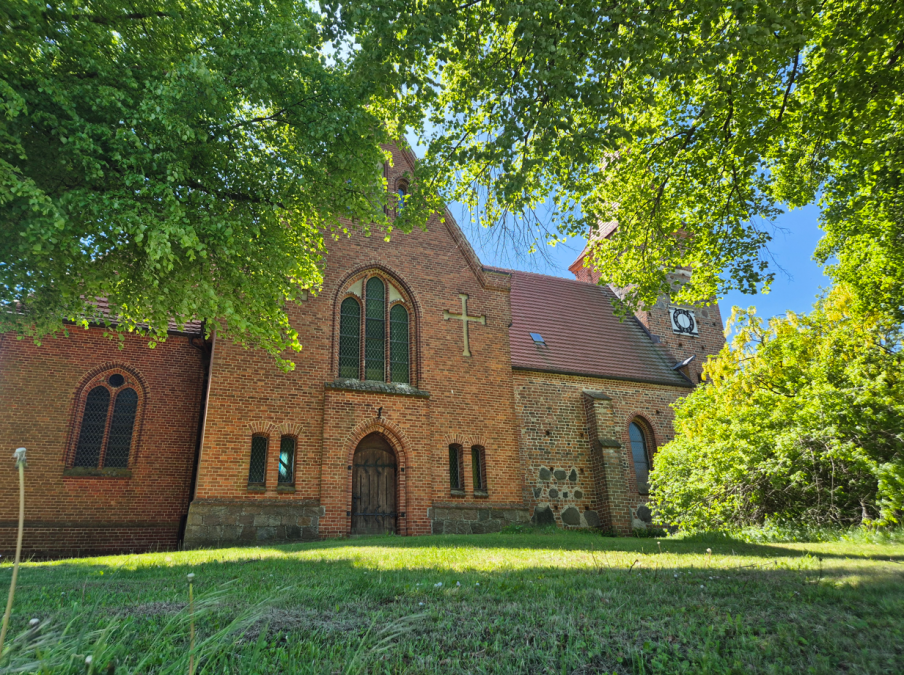 Kirche Gielow, © Gina Schulenberg