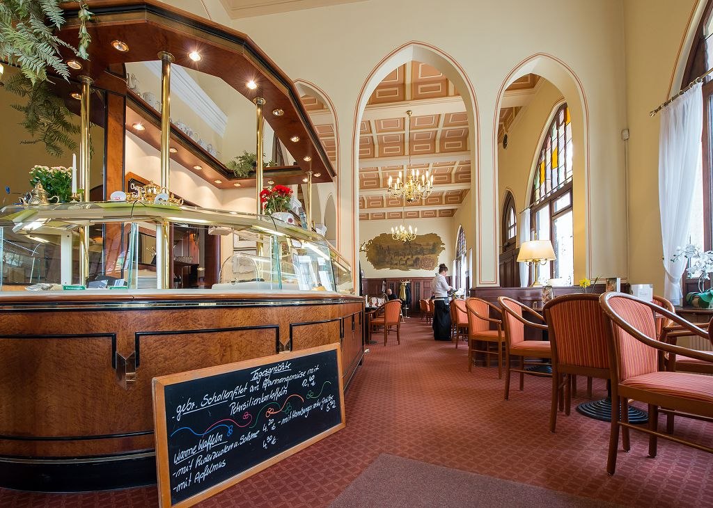 &copy; Restaurant Caf&eacute; Prag