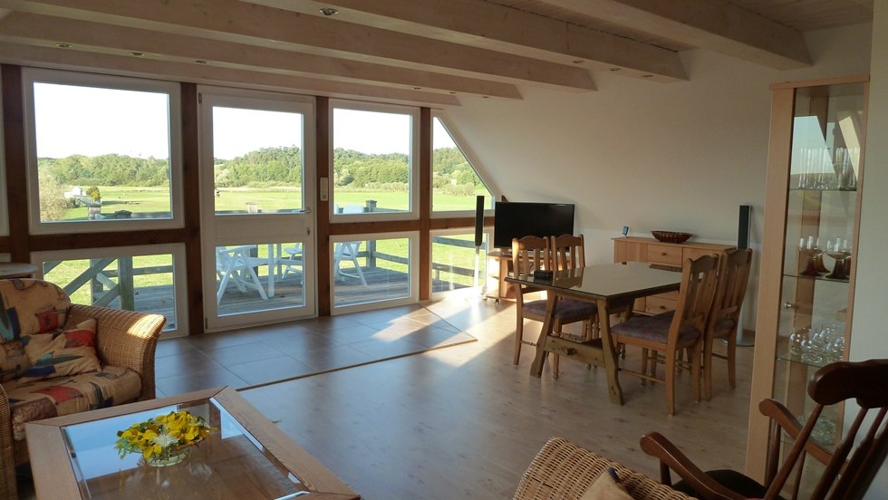 Ferienwohnung mit Balkon und Weitblick in die Natur // © Zacharias Ferienwohnung mit Balkon und Weitblick in die Natur // © Zacharias