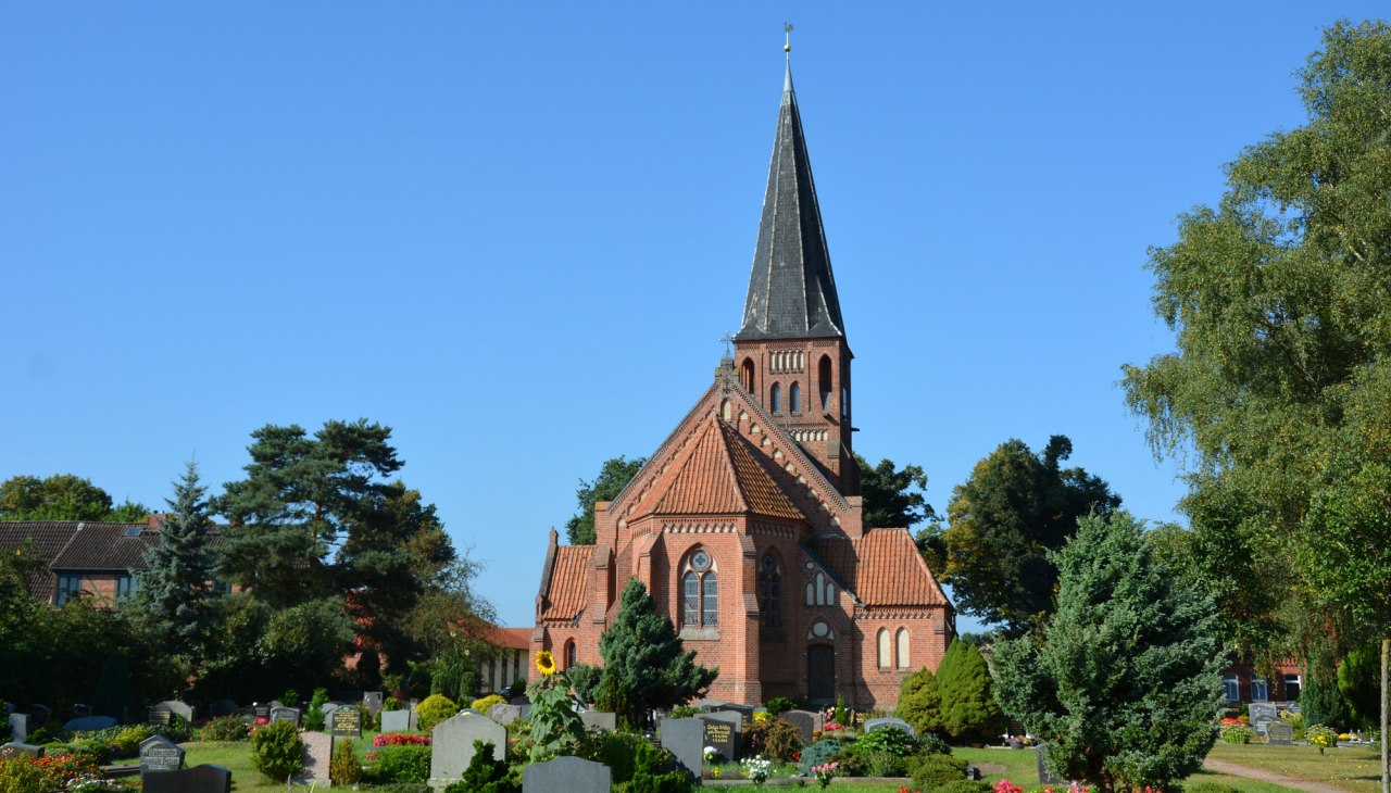 De dorpskerk van Sukow, &copy; Foto: Karl-Georg Haustein