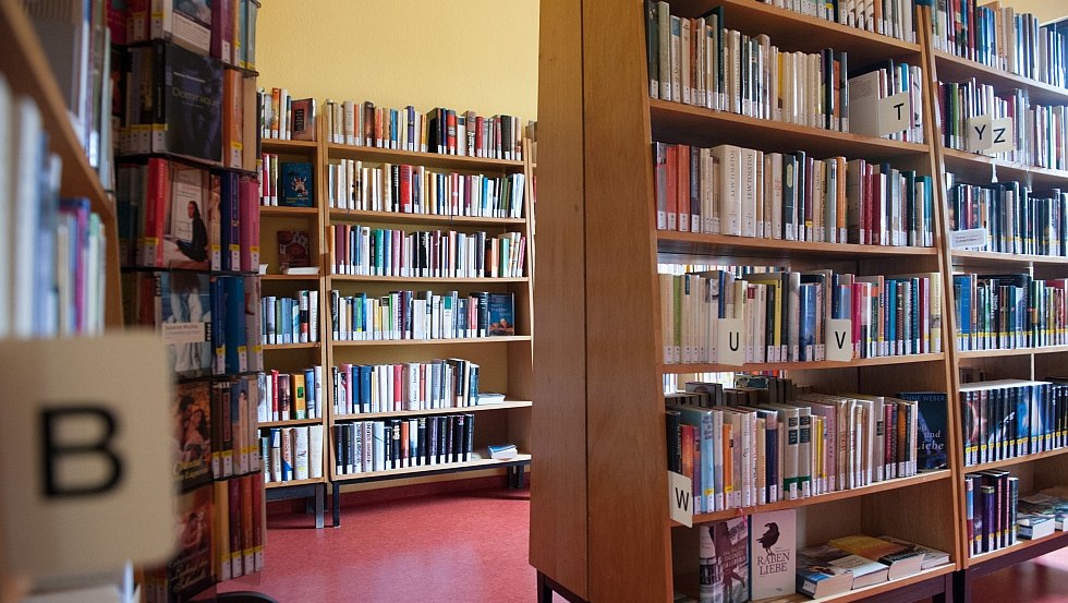 In der Bibliothek, © Manfred Wigger, Hamburg In der Bibliothek, © Manfred Wigger, Hamburg