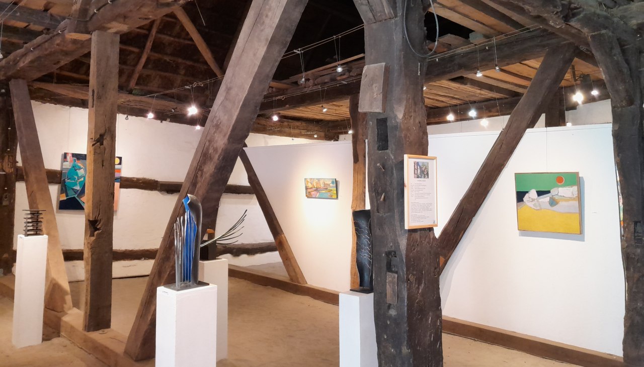 Sommerausstellung in der Kunstscheune, &copy; Cindy Wohlrab / KVW Wustrow