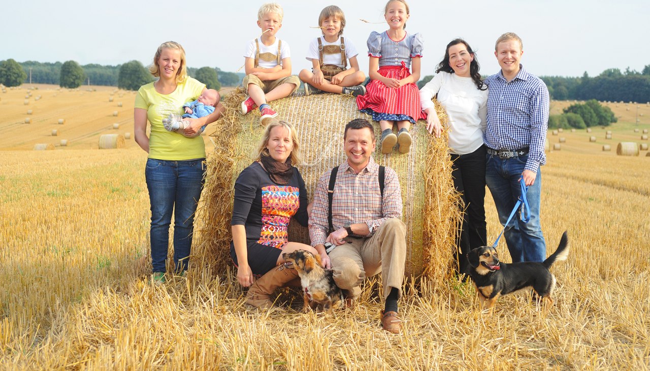 Gastgeber Familie Klingohr, © Golchener Hof M. Müller Gastgeber Familie Klingohr, © Golchener Hof M. Müller