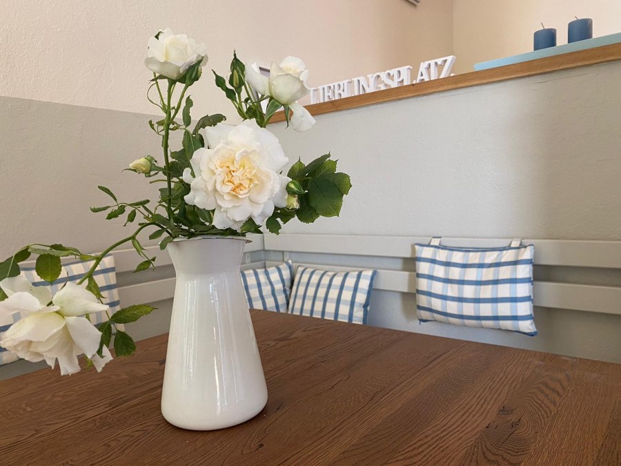 am Tisch, © Disterheft am Tisch, © Disterheft