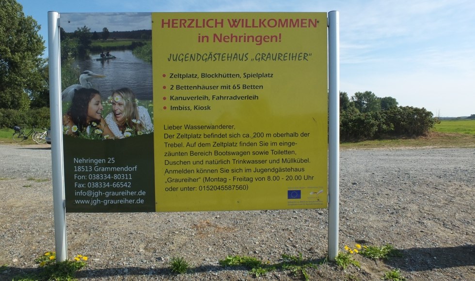 Infos zum 200 m entfernten Übernachtungsplatz auf dem Gelände des Jugendgästehauses Graureiher // © Martin Hagemann Infos zum 200 m entfernten Übernachtungsplatz auf dem Gelände des Jugendgästehauses Graureiher // © Martin Hagemann