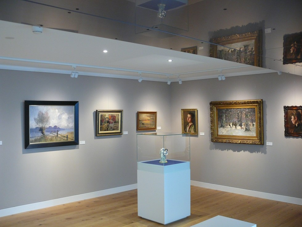 Blick in die Gem&auml;ldeausstellung // &copy; Kur- und Tourismus GmbH Zingst