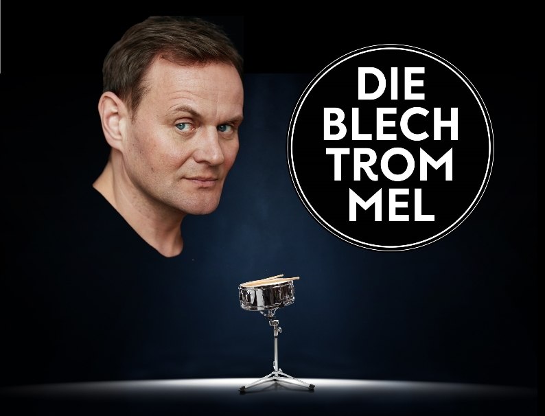 »Die Blechtrommel« mit Devid Striesow (Lesung) und Stefan Weinzierl (Schlagwerk), © Tobias Schult Photography »Die Blechtrommel« mit Devid Striesow (Lesung) und Stefan Weinzierl (Schlagwerk), © Tobias Schult Photography