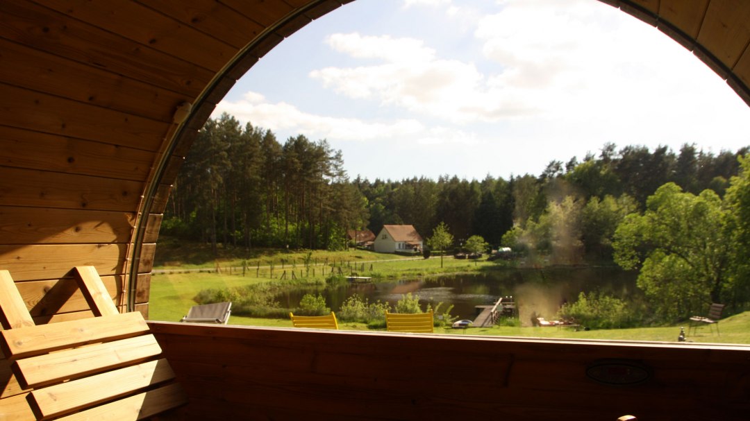 Blick aus der Fasssauna, © Hotel & Restaurant Heidekrug Blick aus der Fasssauna, © Hotel & Restaurant Heidekrug