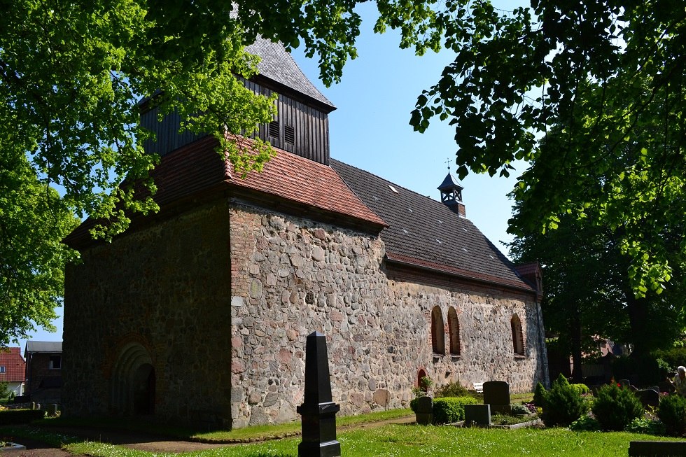 Feldsteinkirche Dänschenburg // © Lutz Werner Feldsteinkirche Dänschenburg // © Lutz Werner