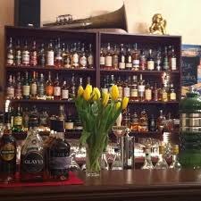 Taverne // &copy; Website