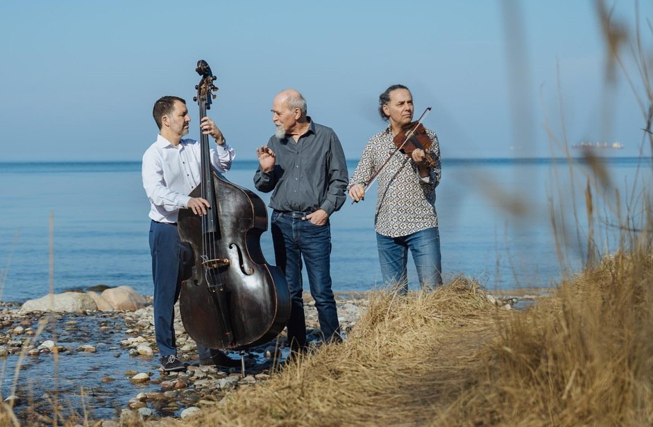 20250603_Kirche_Troestesang_Foto©Kuenstler_kleiner, © Matthias Rövensthal 20250603_Kirche_Troestesang_Foto©Kuenstler_kleiner, © Matthias Rövensthal