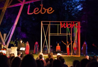 Musiktheater im Park 2022. Ein Bild der finalen Abschlussszene. // &copy; Antonia Jacobsen