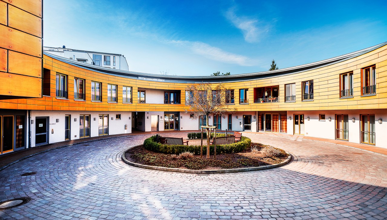 Fassade der Kurzzeitpflege Gartenhöhe, © Netzwerk für Menschen Fassade der Kurzzeitpflege Gartenhöhe, © Netzwerk für Menschen