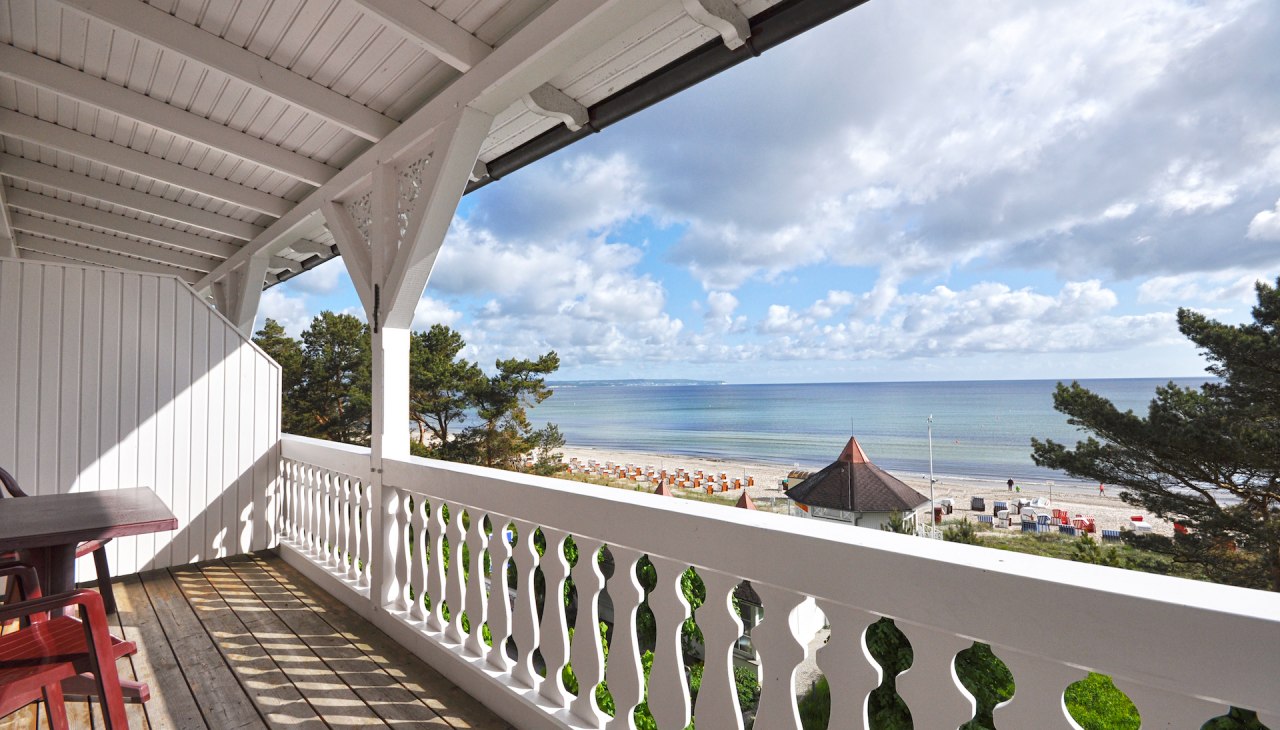 Einen fantastischen Meerblick haben Sie von unseren Doppelzimmern und den Appartements., &copy; Strandhotel zur Promenade