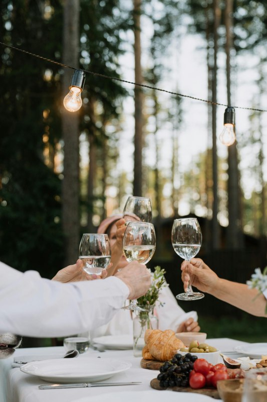 Wei&szlig;e Nacht: Midsommar-Fest am Seehotel Frankenhorst // &copy; Pexels