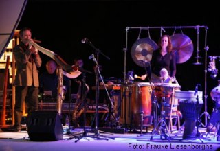 MOONRA // &copy; Foto Frauke Liesenborahs