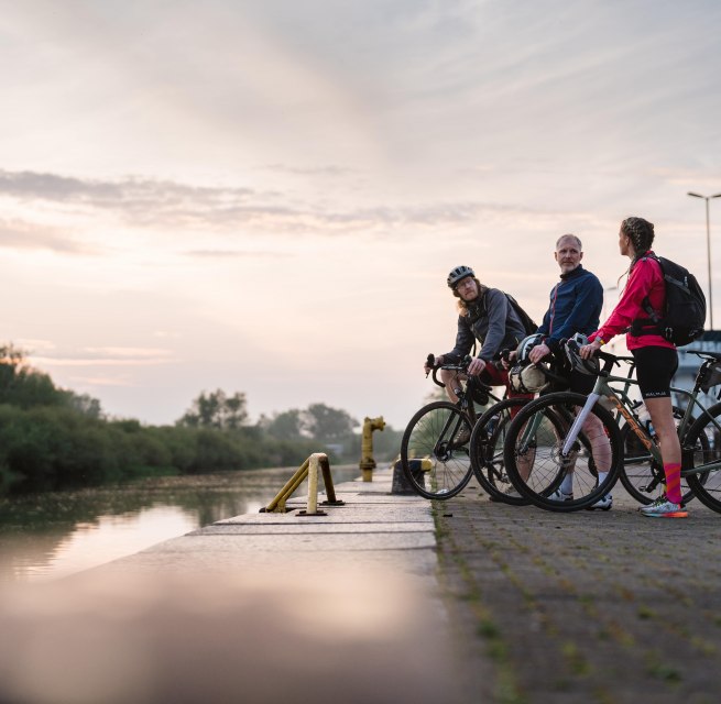 Kurze Pause und den Blick über die Peene genießen, © TMV/Gross Kurze Pause und den Blick über die Peene genießen, © TMV/Gross