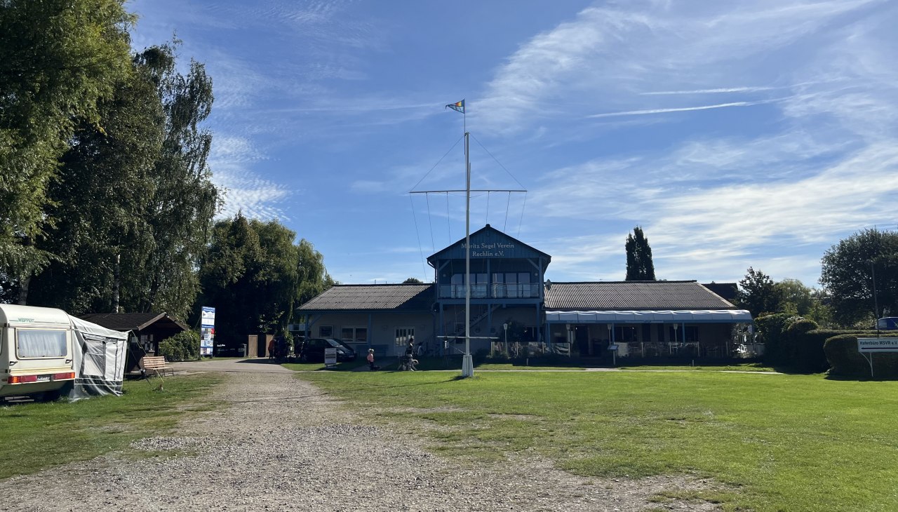 Hafengastst&auml;tte "M&ouml;wennest", &copy; TDG Rechlin mbH