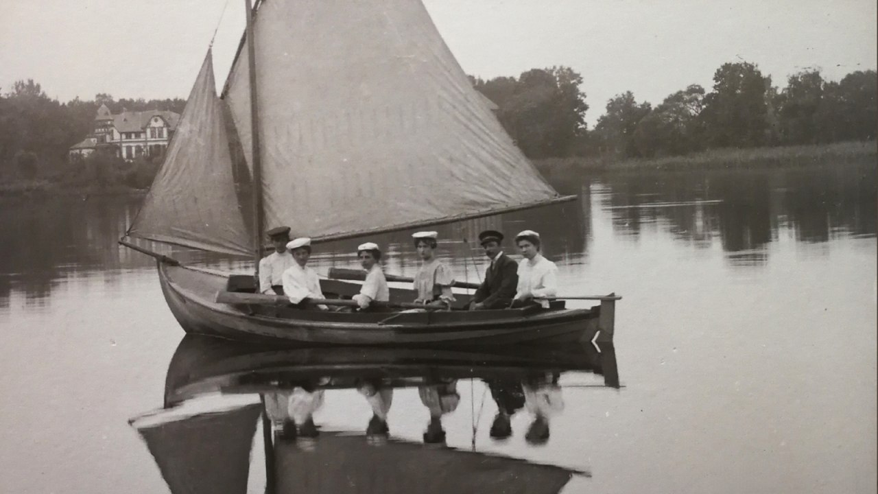 FotoalbumOtto_1920x1080, © Stadtgeschichtliches Museum Waren (Müritz) FotoalbumOtto_1920x1080, © Stadtgeschichtliches Museum Waren (Müritz)