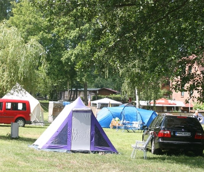 Camping- und Friesenhof Kukuk biedt individuele kampeervakanties met paardrijvakanties aan // © Camping- und Friesenhof Kukuk/ Gerhard Anton Camping- und Friesenhof Kukuk biedt individuele kampeervakanties met paardrijvakanties aan // © Camping- und Friesenhof Kukuk/ Gerhard Anton