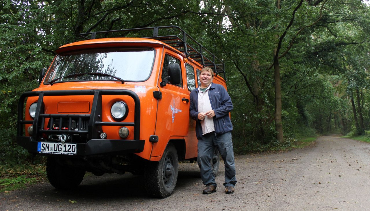Schaalsee-Safari, Andreas Ermisch mit seinem Buchanka, © Amelie Uding Schaalsee-Safari, Andreas Ermisch mit seinem Buchanka, © Amelie Uding