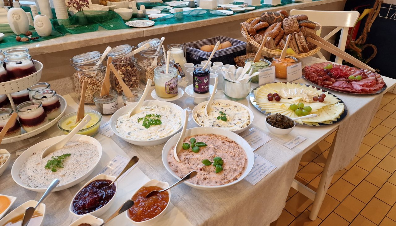 Frühstücksbuffet in der Ostseemühle, © Ostseemühle GmbH Frühstücksbuffet in der Ostseemühle, © Ostseemühle GmbH