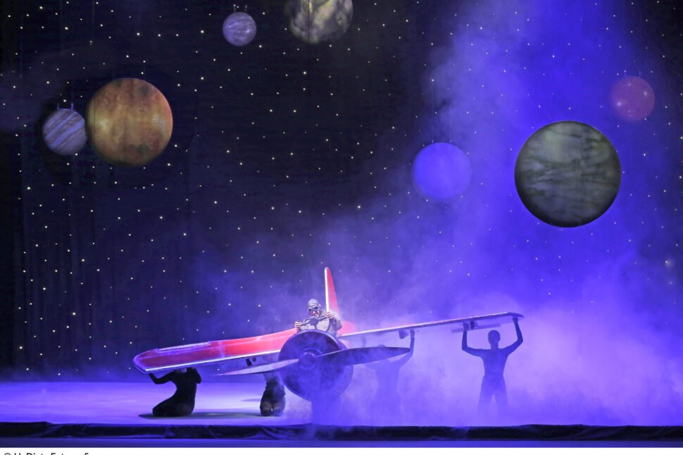 Deutsche Tanzkompanie Neustrelitz präsentiert Der kleine Prinz (c) Harald Dietz, © Deutsche Tanzkompanie Neustrelitz präsentiert Der kleine Prinz (c) Harald Dietz Deutsche Tanzkompanie Neustrelitz präsentiert Der kleine Prinz (c) Harald Dietz, © Deutsche Tanzkompanie Neustrelitz präsentiert Der kleine Prinz (c) Harald Dietz