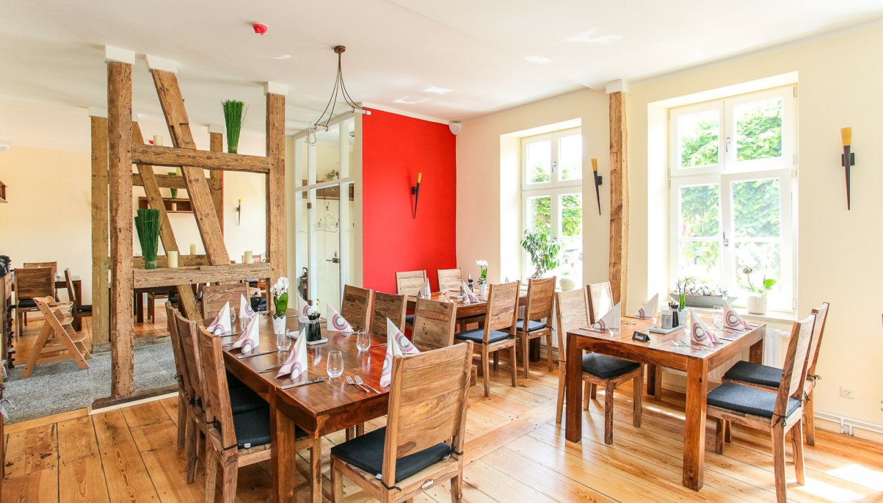 Sitzen im gemütlichen Ambiente, © ESHRAMO/CMI Sitzen im gemütlichen Ambiente, © ESHRAMO/CMI