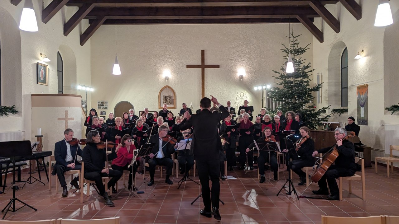 Adventsconcert in de kerk van Rechlin Nord in december 2025 // © Konzertchor Neustrelitz e.V. Adventsconcert in de kerk van Rechlin Nord in december 2025 // © Konzertchor Neustrelitz e.V.
