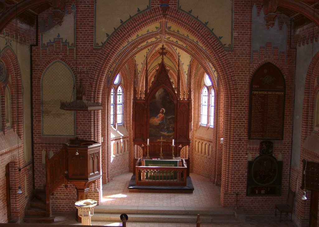 Dorfkirche Sukow Altarraum, &copy; Foto: Karl-Georg Haustein
