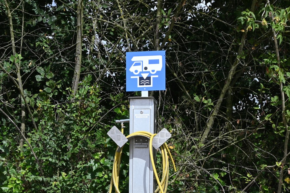 Bequemes Entsorgen und Wasserauffüllen in der Reisemobil-Marina Müritz, © KUHNLE-TOURS