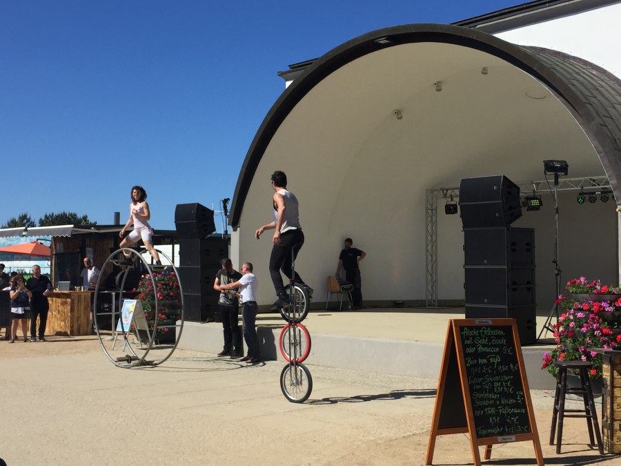 Pfingstgenuss mit buntem Markt, &copy; Pfingstspa&szlig; Kleinkunstfestival in Zinnowitz auf Usedom.JPG