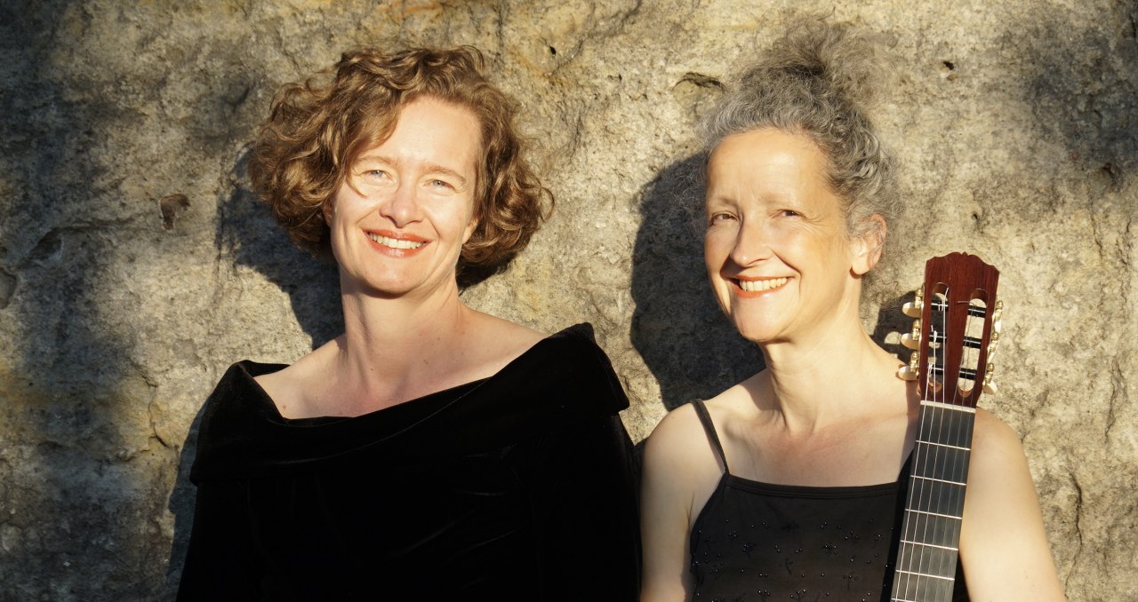 Gretel Wittenburg (Gesang) und Elke Jahn (Gitarre) bestreiten das  Er&ouml;ffnungskonzert zum 14. Pinnower Ohrenschmaus 2026. // &copy; Fotograf: J&uuml;rgen Lippsch